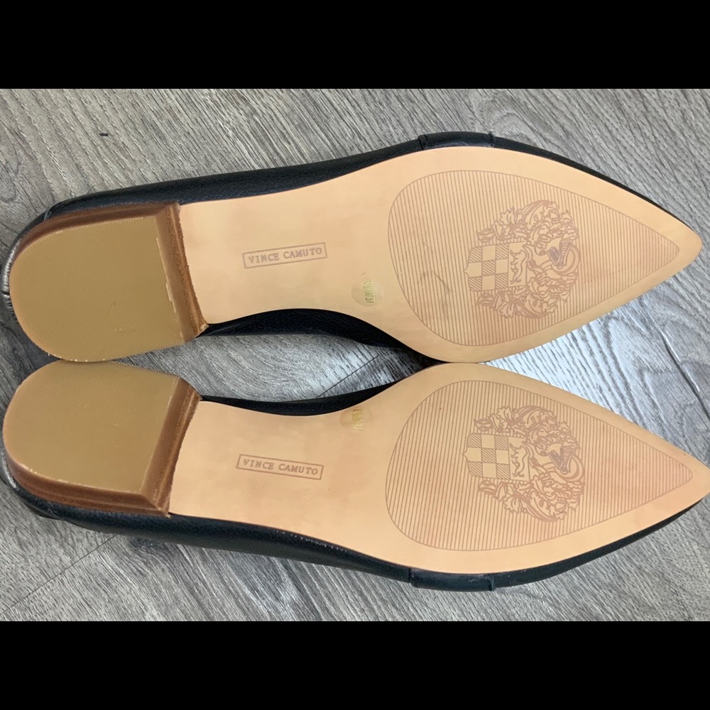 New Vince Camuto Flats - Picture 4 of 6